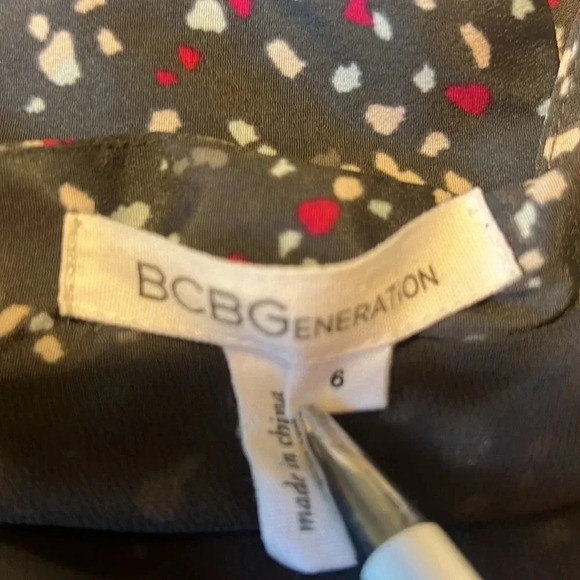 BCBG Generation Dress. Charcoal gray  with pink and cream speckles. Size 6 - Picture 10 of 14